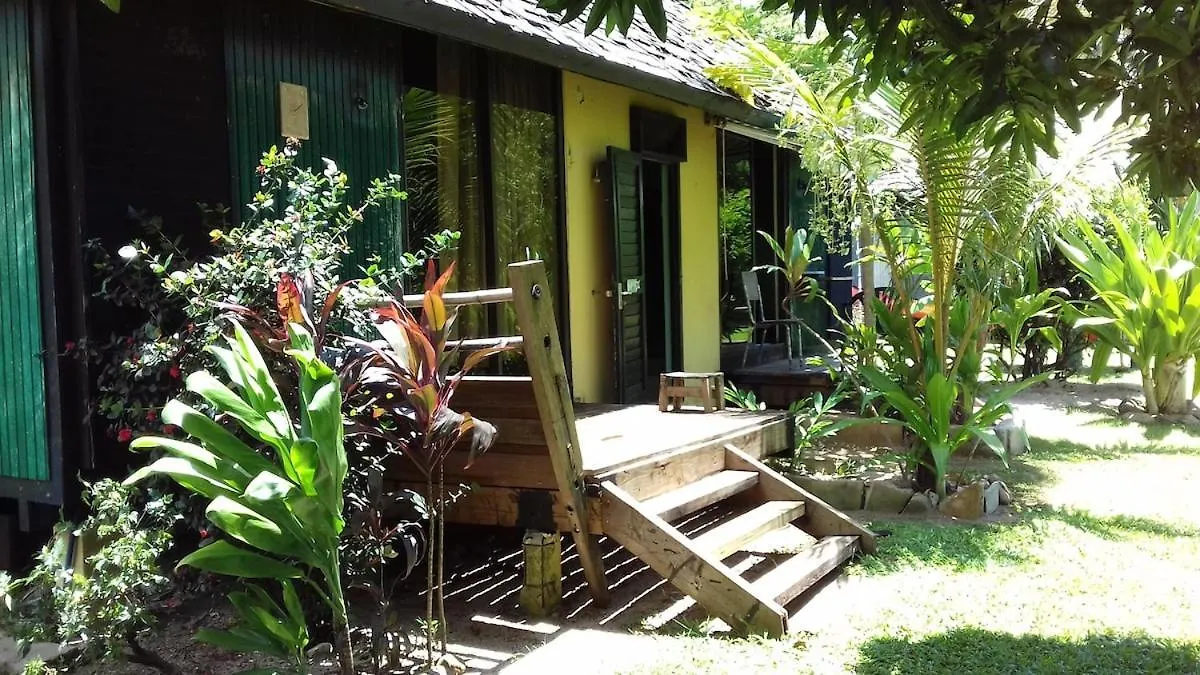 Fare Club Moorea Motu Tiahura